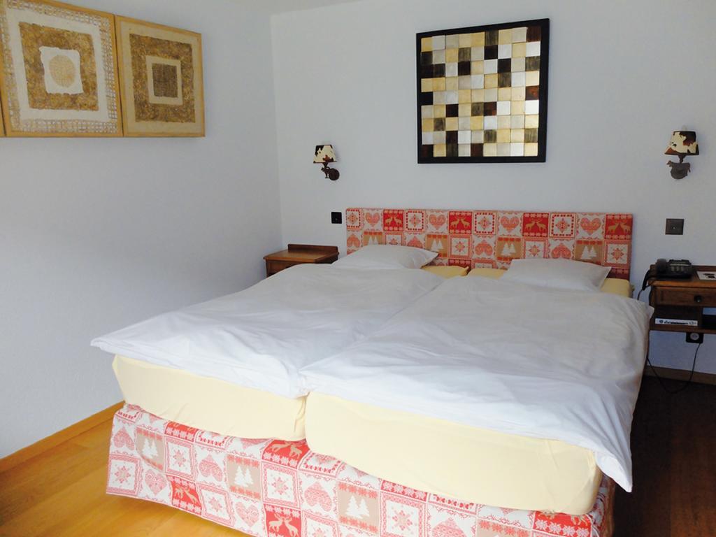 Hostellerie De L'Ardeve Овронна Екстер'єр фото